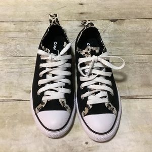 NWOT Black and leopard Converse Chuck Taylors, US Kids size 1